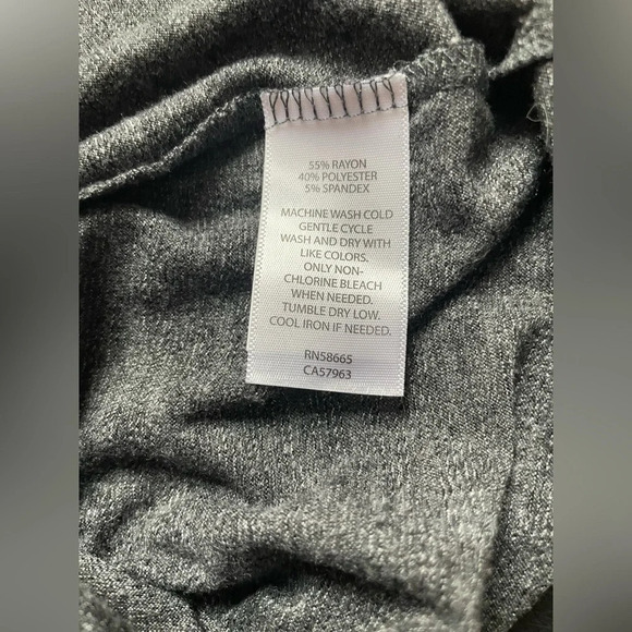 Athleta Charcoal Grey Twist Back Long Sleeve Shirt, Size XXS, Good Condition. - Picture 5 of 6